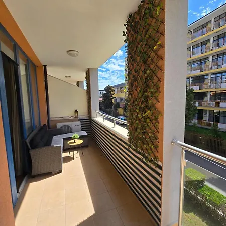 Apartment In Trakia Plaza *